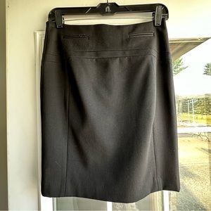 black size 00 Express skirt